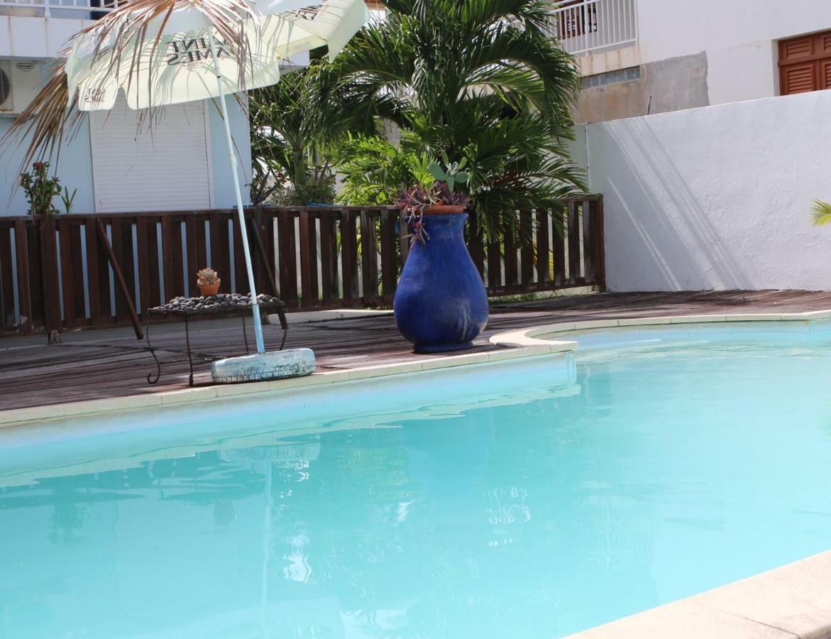 Bed & Breakfast 6 Suites Piscine Et Plage Pointe Faula Le Vauclin Eksteriør billede