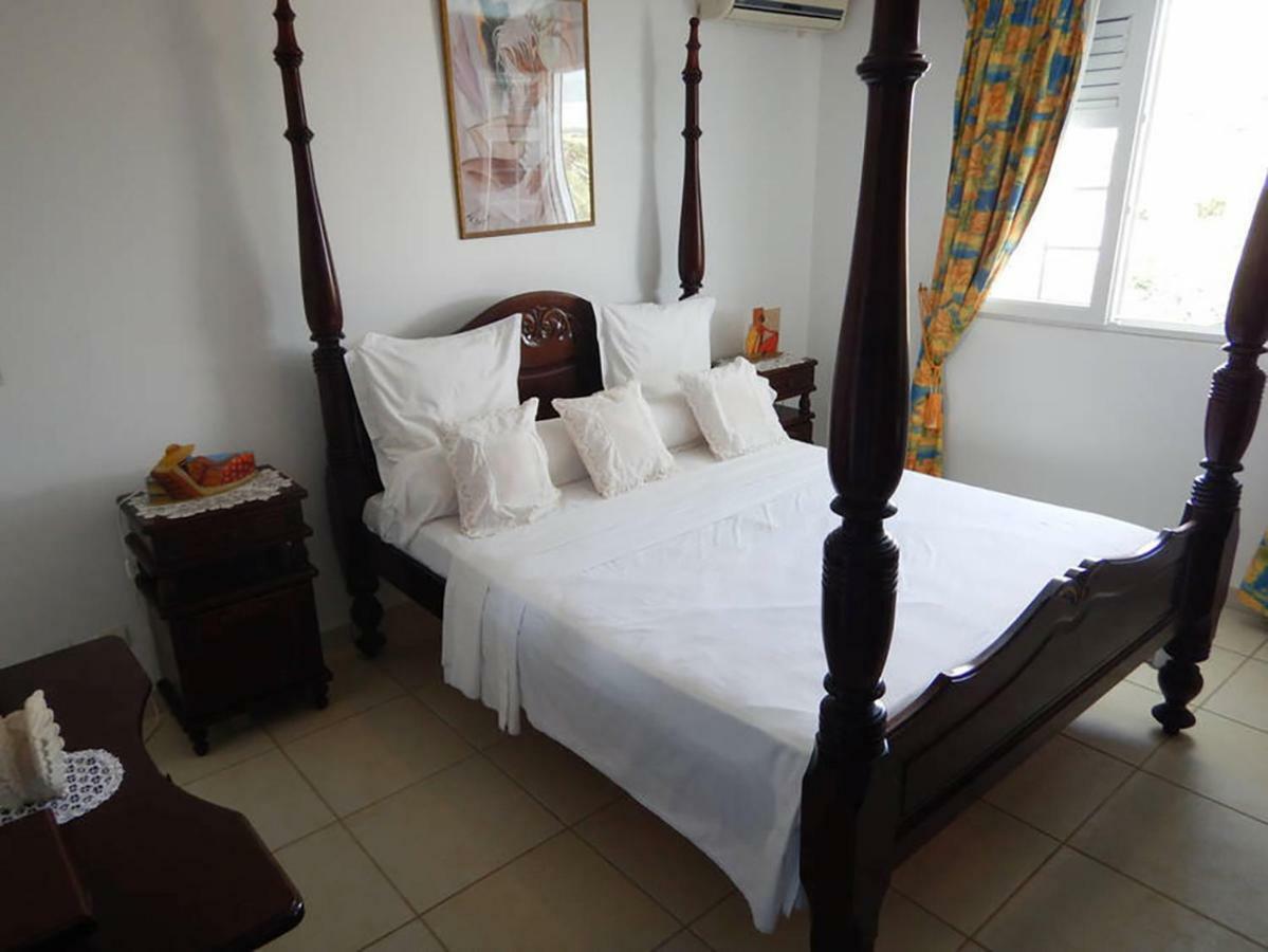 Bed & Breakfast 6 Suites Piscine Et Plage Pointe Faula Le Vauclin Eksteriør billede
